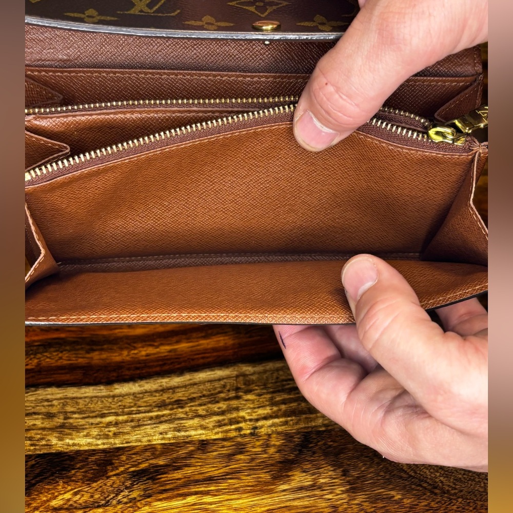 Louis Vuitton Sarah Wallet Monogram Canvas Auth COA CT002 w Box - Picture 8 of 15